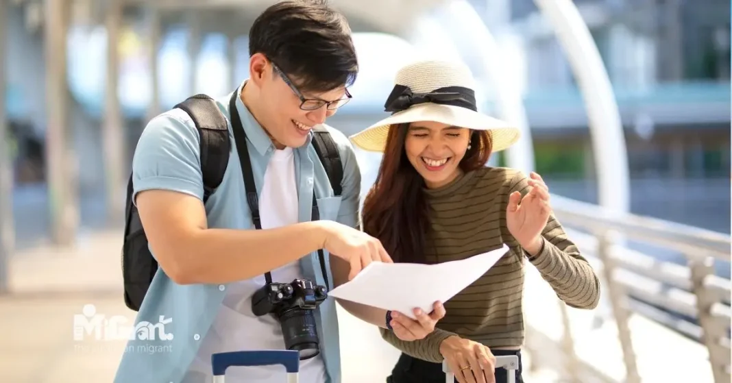 travellers, holidaymakers
