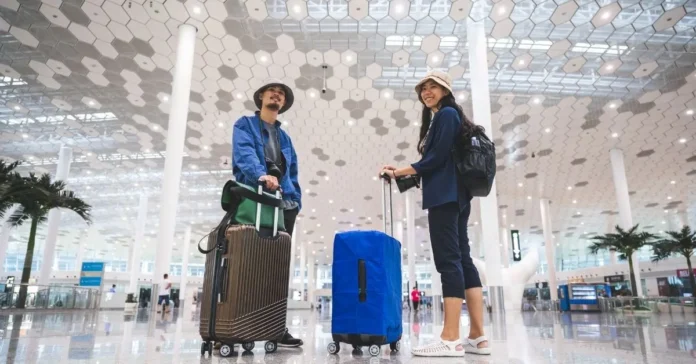 travellers travellers at the airport